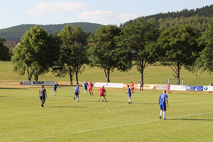 Sportplatz Struth-Helmershof