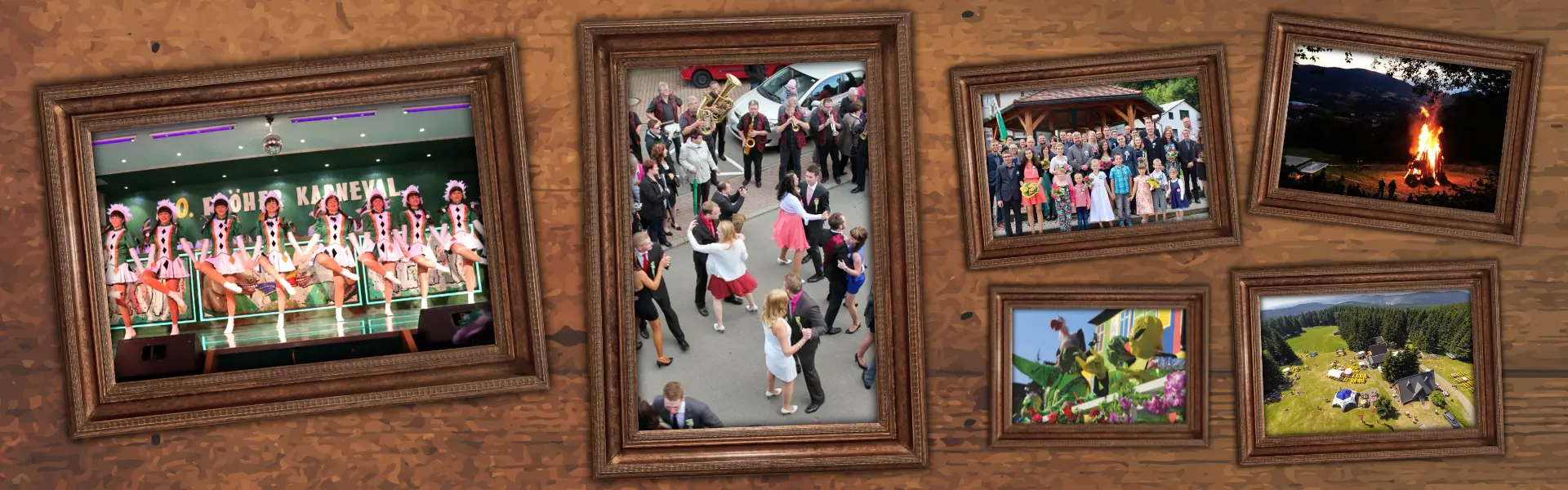 Collage mit Fotos traditioneller Feste: Karnevalsauftritt, Kirmestanz mit Blaskapelle, Gruppenbild einer Kirmesgesellschaft, Sonnwendfeuer, Karnevals-Festumzug mit Motivwagen und Pfingstfest auf einer Waldwiese. Bilder sind in Holzrahmen auf rustikalem Hintergrund angeordnet.