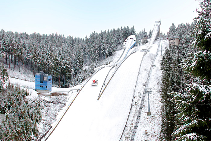 Oberhofer Schanzenanlage im Winter, kleine und große Sprungschanze