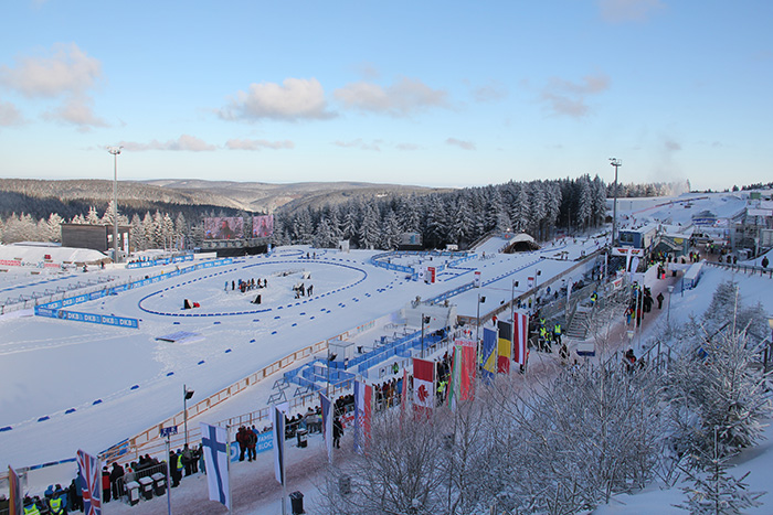 Blick auf das Oberhofer Biathlon-Stadion